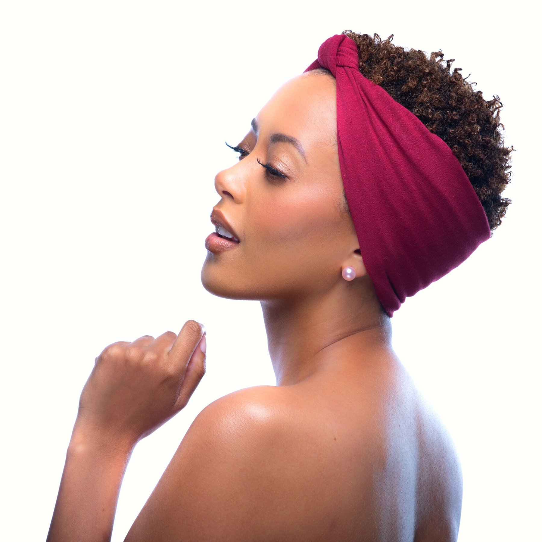 A beautiful black girl wearing stylish versatile-hairwraps